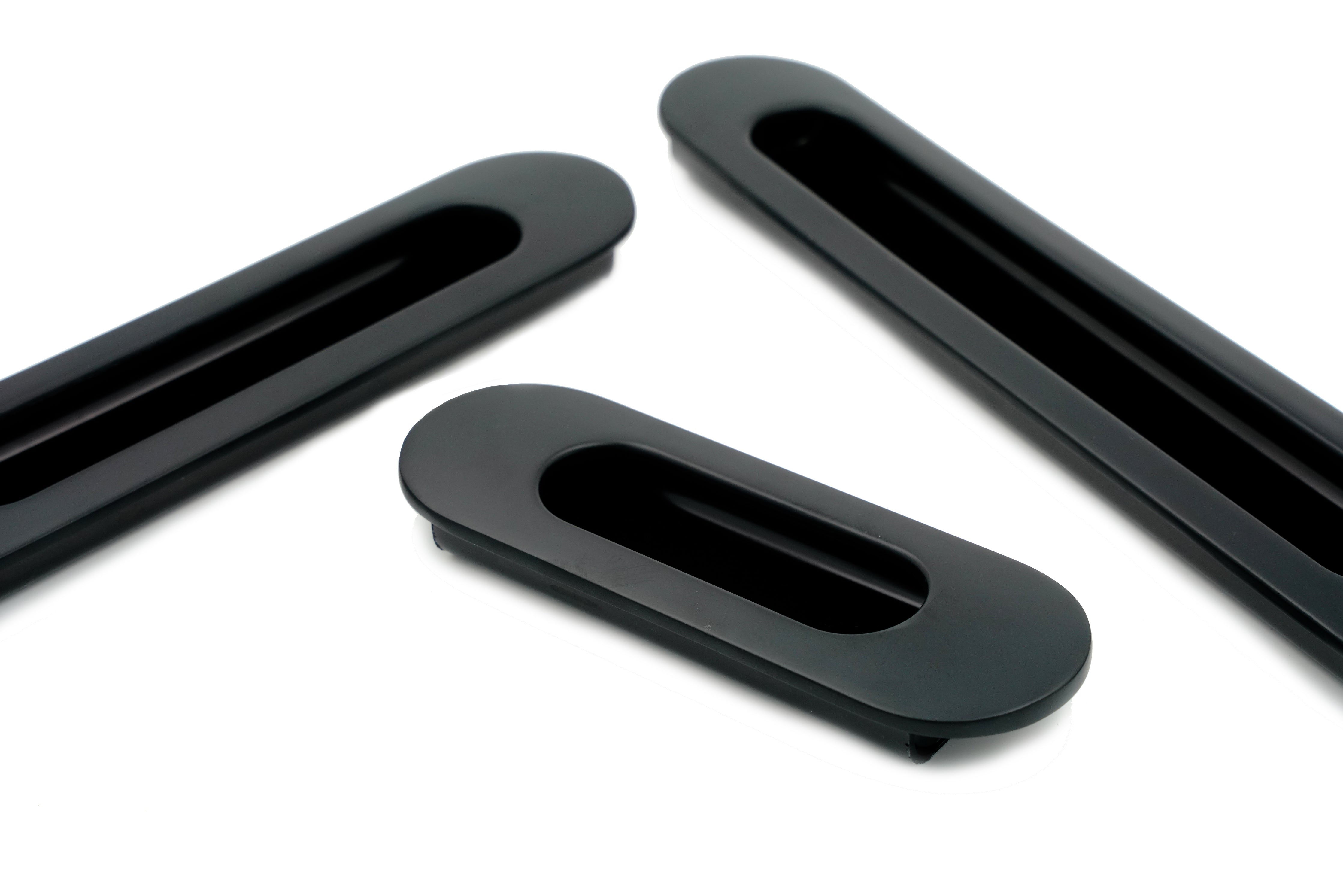 Relo Oval 01 Black Concealed Sliding Door Handle